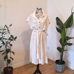 RIP Curl Cream Maxi dress. 100% Cotton. Size large. New With Tag.